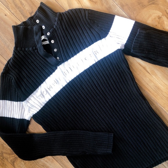VINTAGE Tommy Hilfiger Mock Neck Sweater💯🔥 - Picture 2 of 16